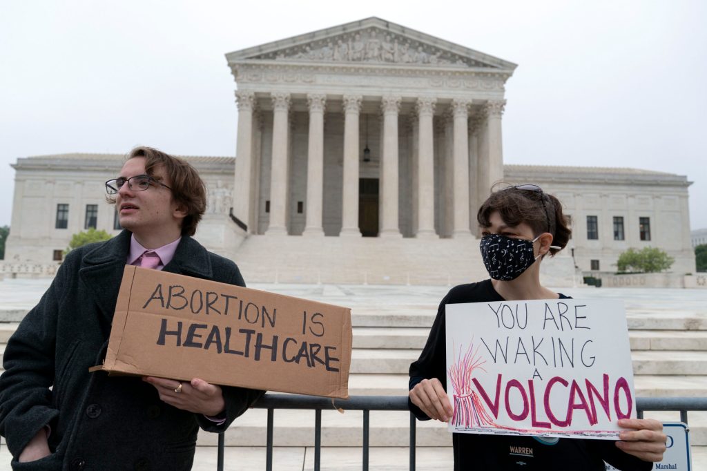 Roe, our constitutional system, and Democratic rage