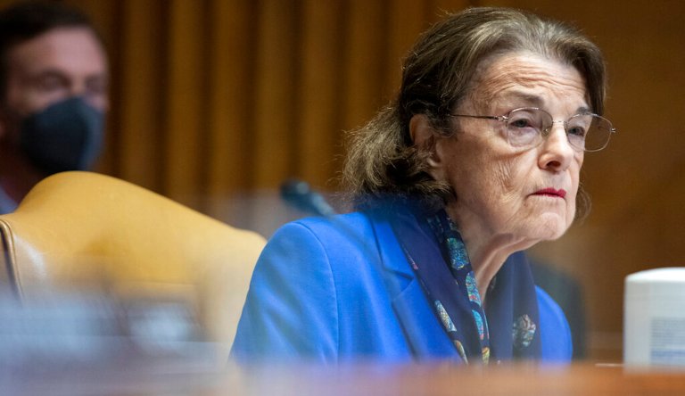 Feinstein hits back at criticism over Senate absence, provides no timetable for return