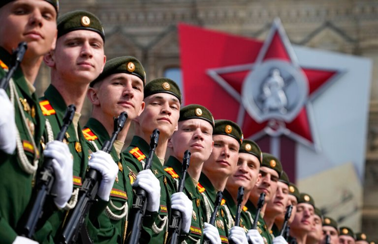 Russia to consider allowing people over 40 to join military as losses mount