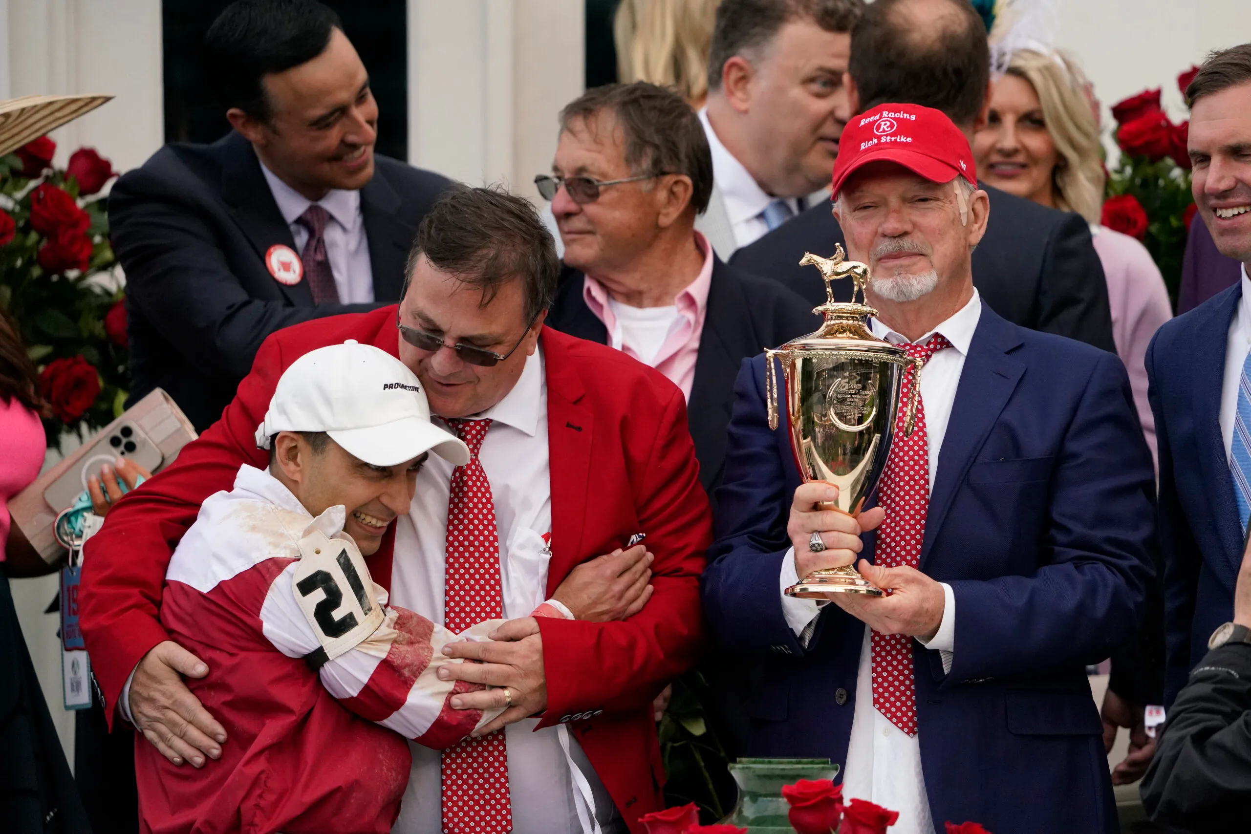 WATCH: Trainer of Kentucky Derby winner shares story about comeback from barn fire