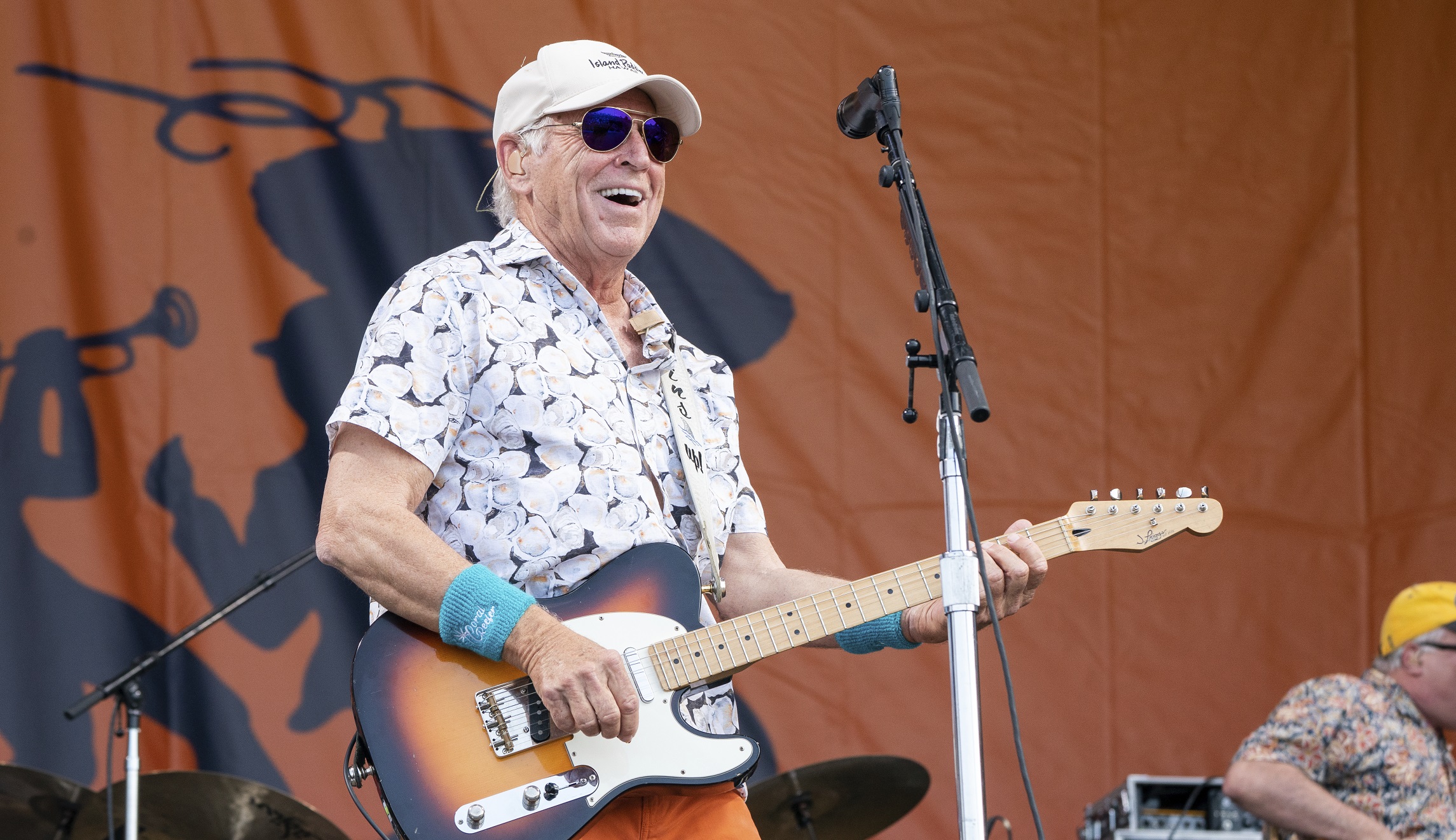 Jimmy Buffett ‘just left the planet Earth’