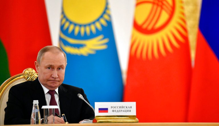 Putin firing military commanders who have ‘performed poorly’: UK