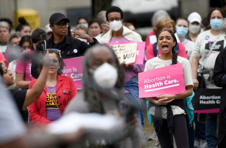 Gen Z activists flood crisis pregnancy centers with negative Yelp reviews