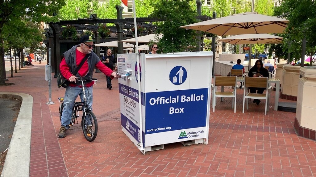 Blurry ballot bar codes delay results in Oregon’s 5th Congressional District race