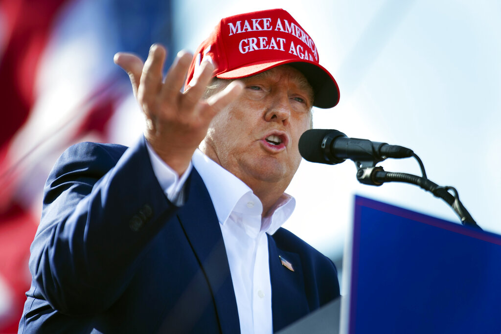 Trump takes aim at Pulitzer with lawsuit threat over Russia collusion stories