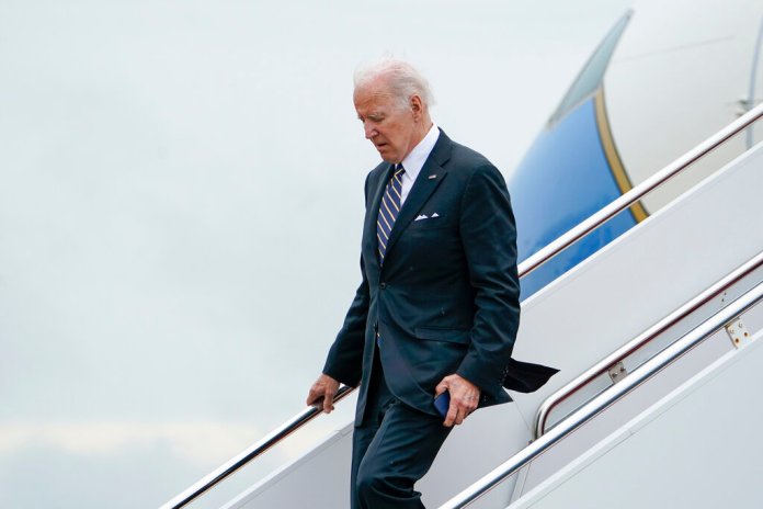 Liberals push Biden to go further on student loan forgiveness