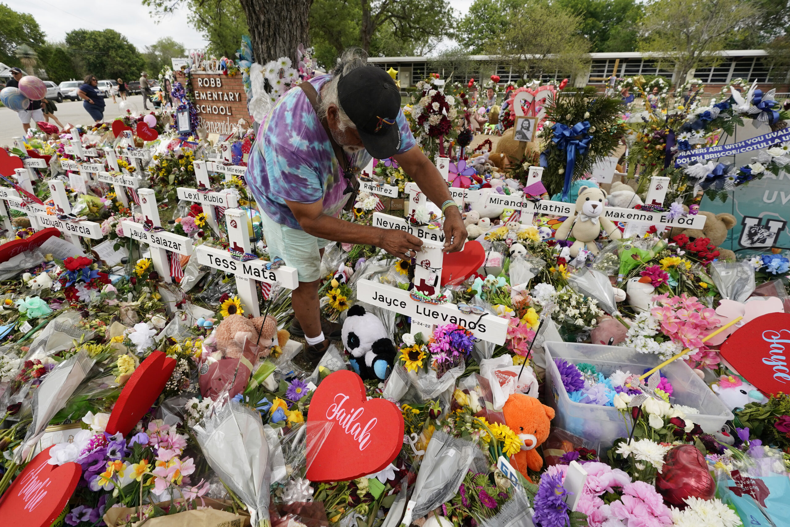 APTOPIX Texas School Shooting