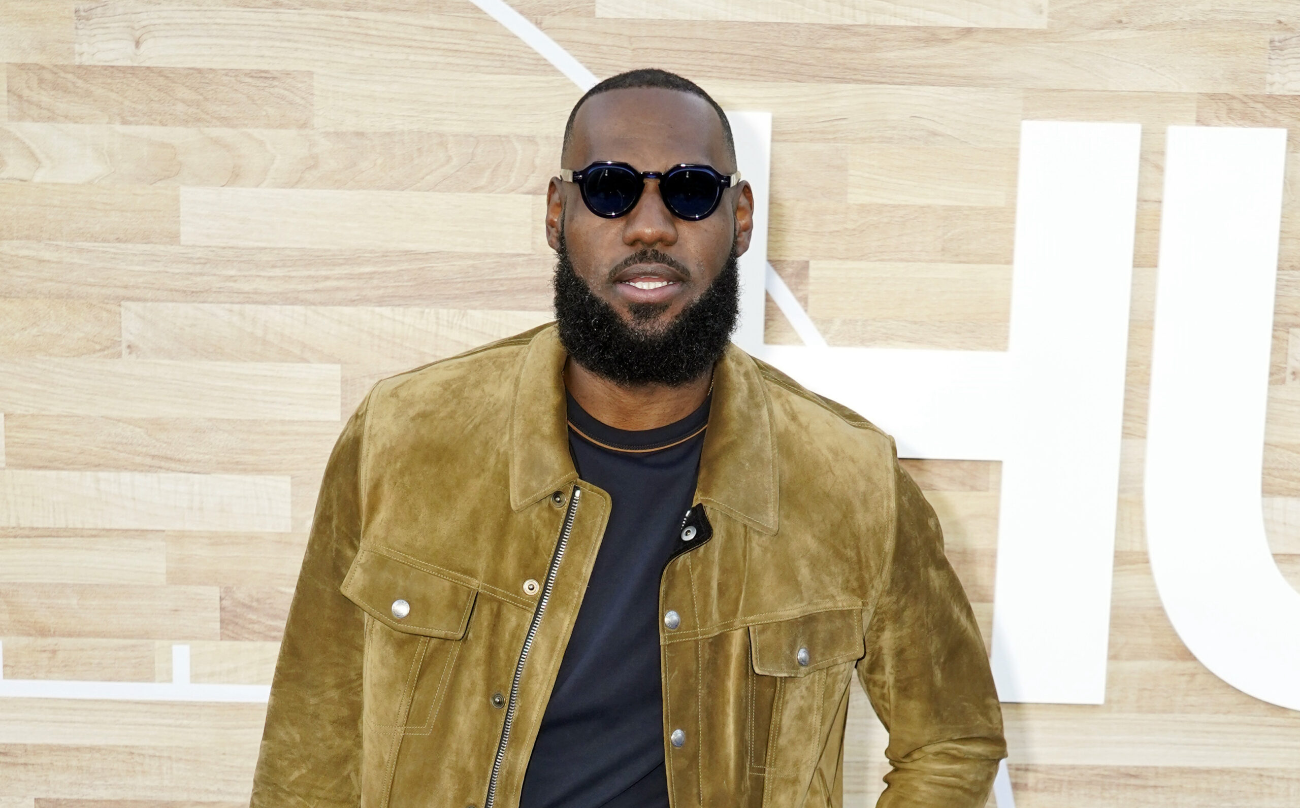 LeBron James is the first active NBA player to reach billionaire status