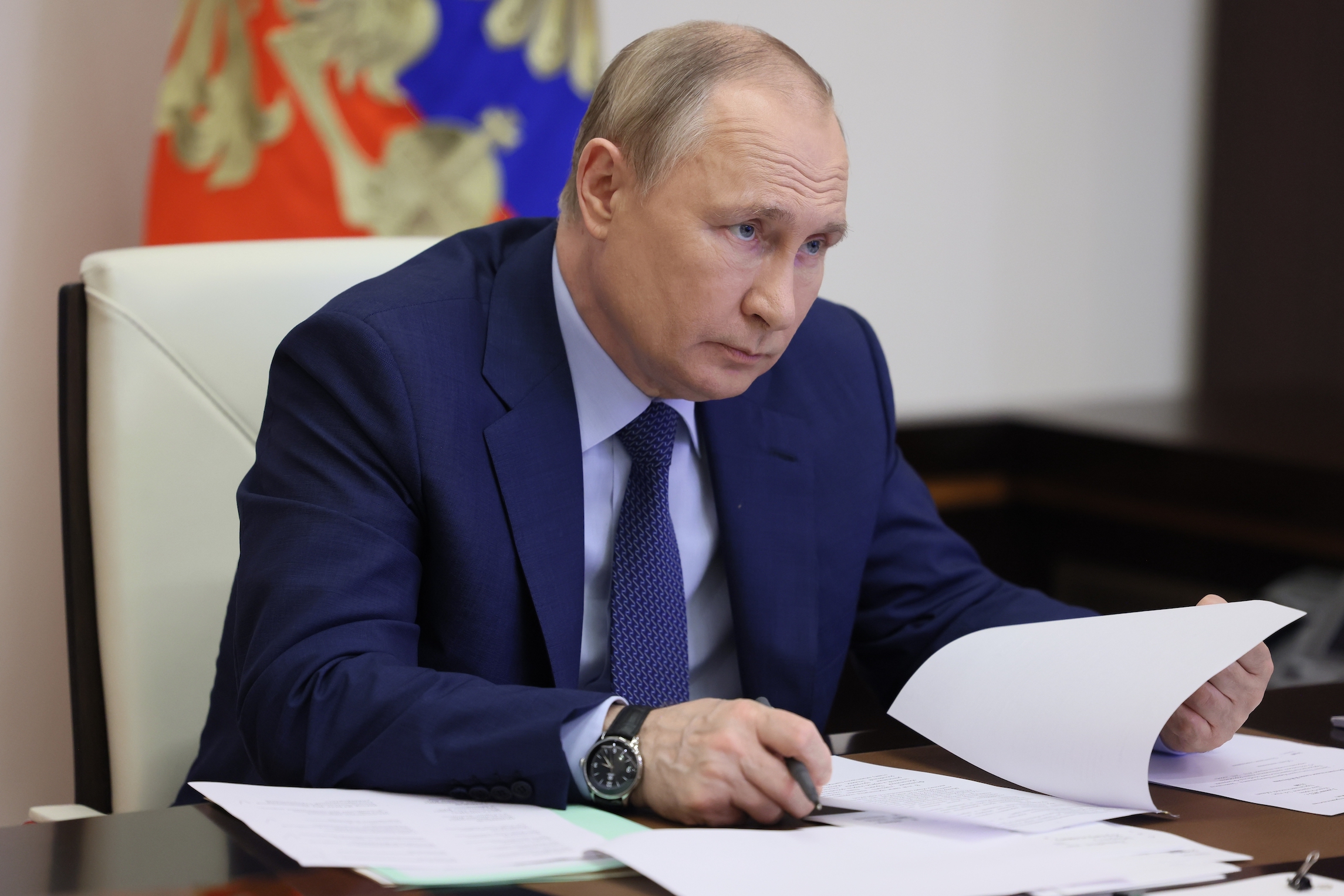 White House sanctions Russian billionaires and Putin-linked elites in latest crackdown