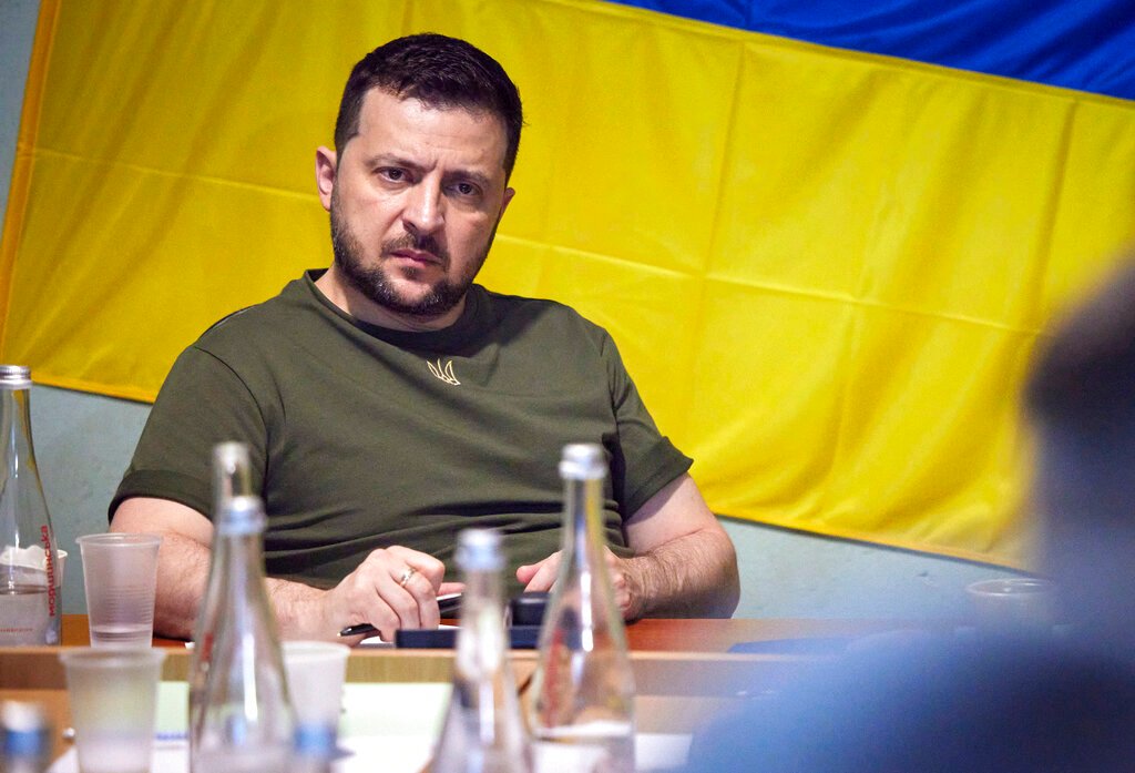 Zelensky demands West ban Russian citizens
