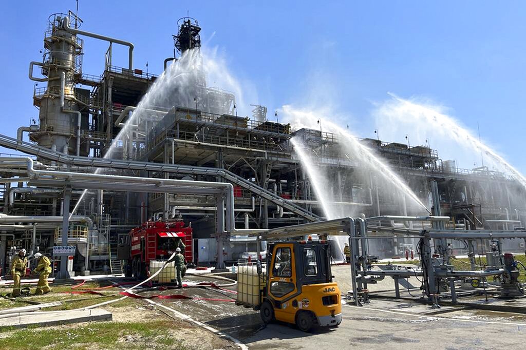 WATCH: Drone slams into Russian oil refinery, sparking blaze