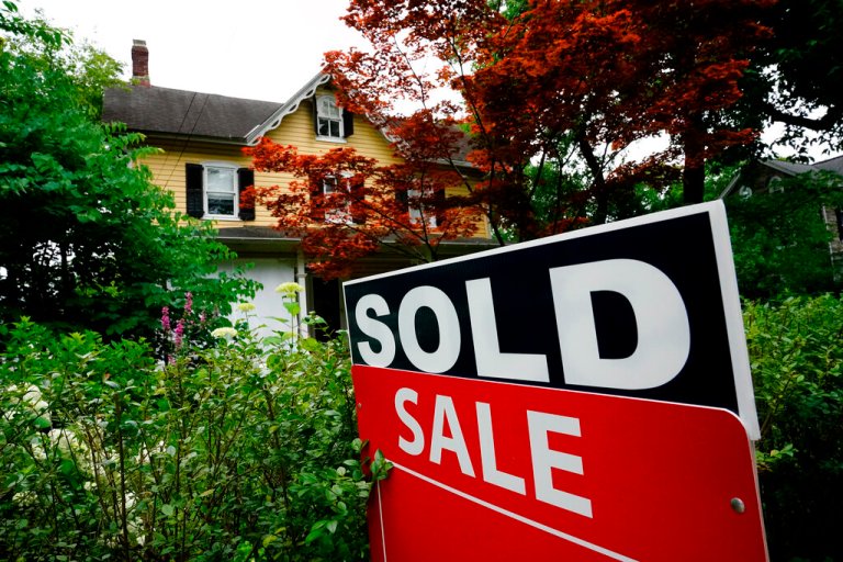 Existing home sales fall for fifth straight month as recession fears rise