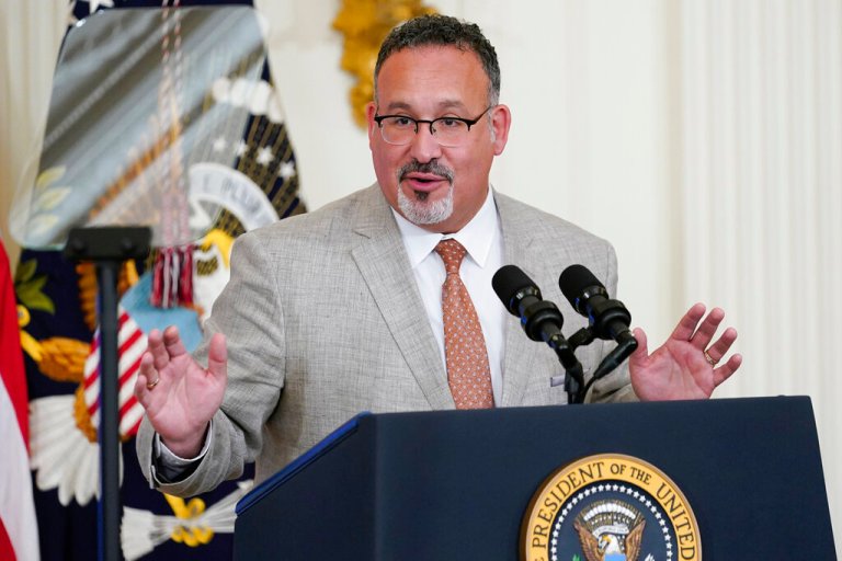 Ed Sec: Recruiting outsiders to teach a ‘slap in the face’ to educators