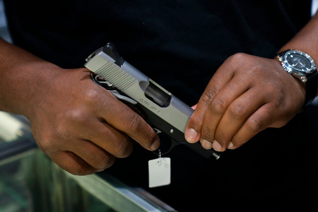 Banzhaf: More schools should arm teachers