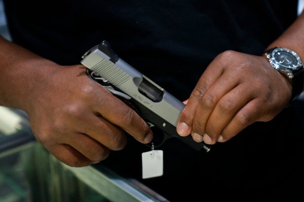 Banzhaf: More schools should arm teachers