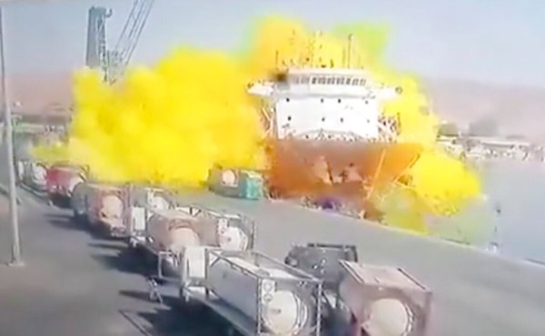 Toxic chlorine gas leak kills 13 in Jordan port accident