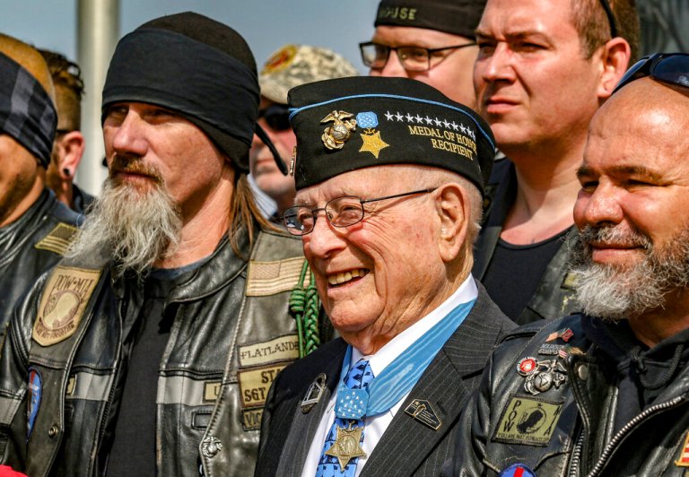 Last surviving WWII Medal of Honor recipient to lie at Capitol this week
