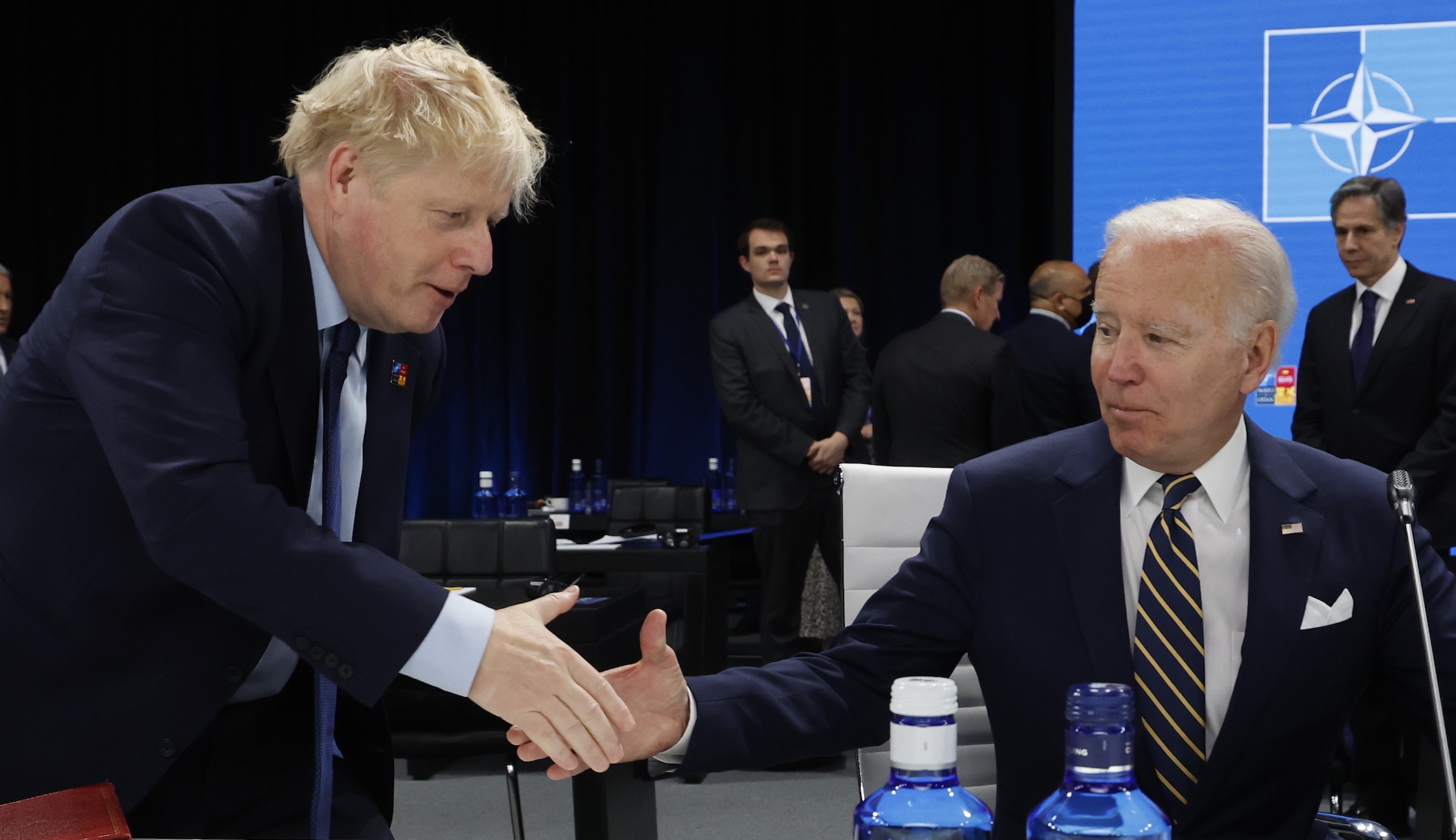 Biden waves goodbye to British PM Johnson and awaits new allied leader