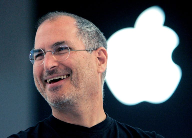 Steve Jobs’s sandals sell for nearly $220,000