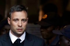 Former Paralympian nicknamed ‘Blade Runner’ pushes for early release from South African prison