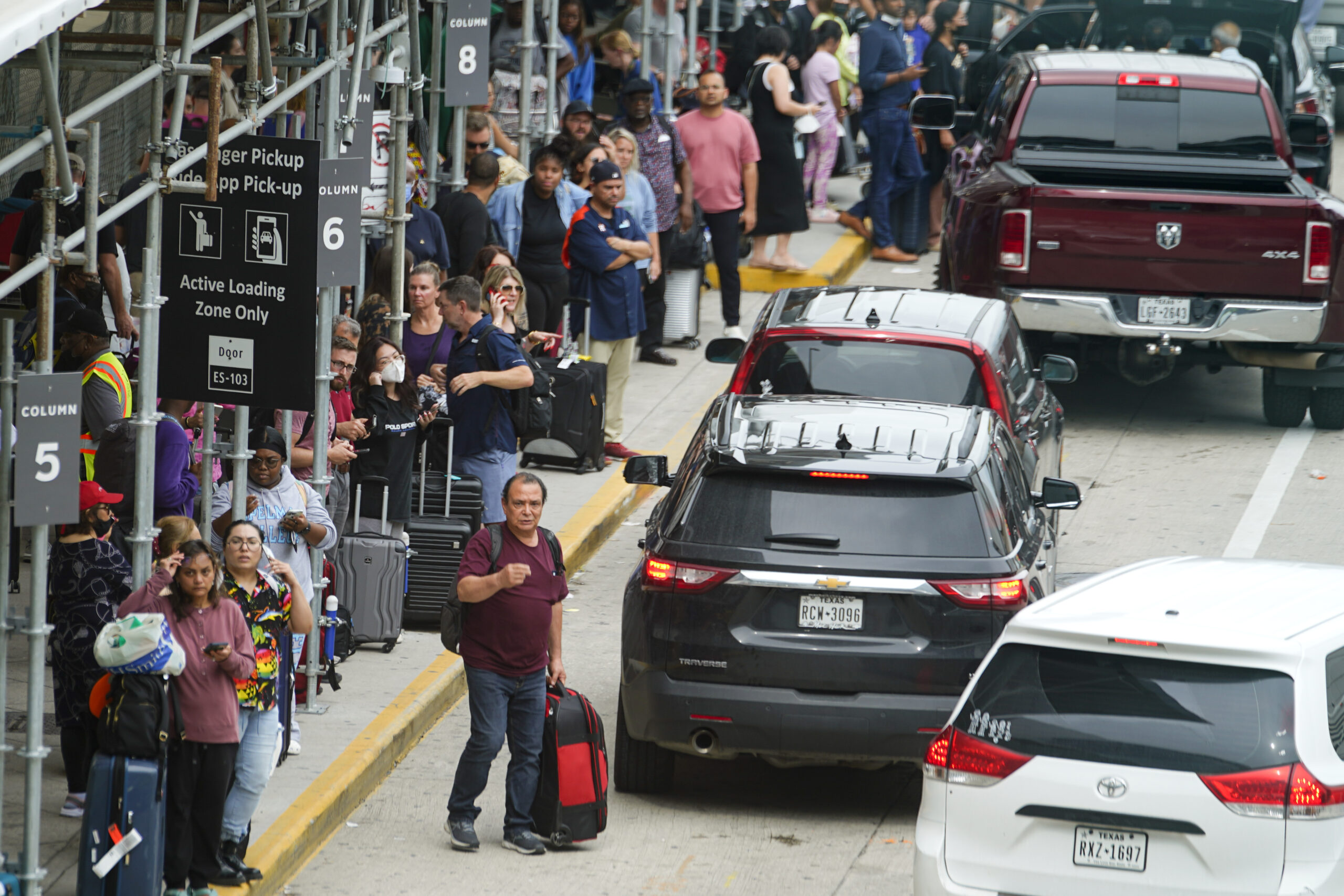 Fourth circle of hell: Over 6,000 late flights delay Independence Day travelers