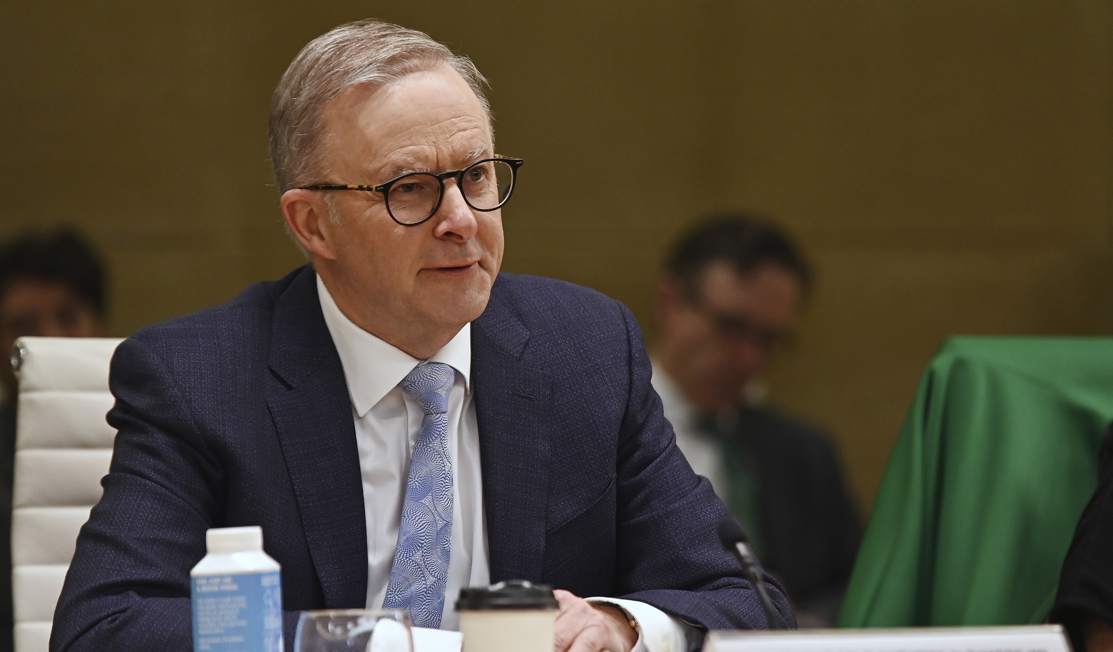 China demands Australia become its lap dog