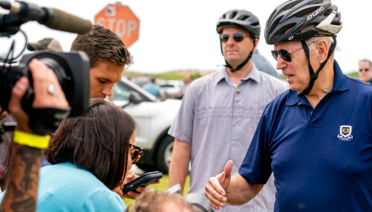 Slidin’ Biden: Approval falls below 30%