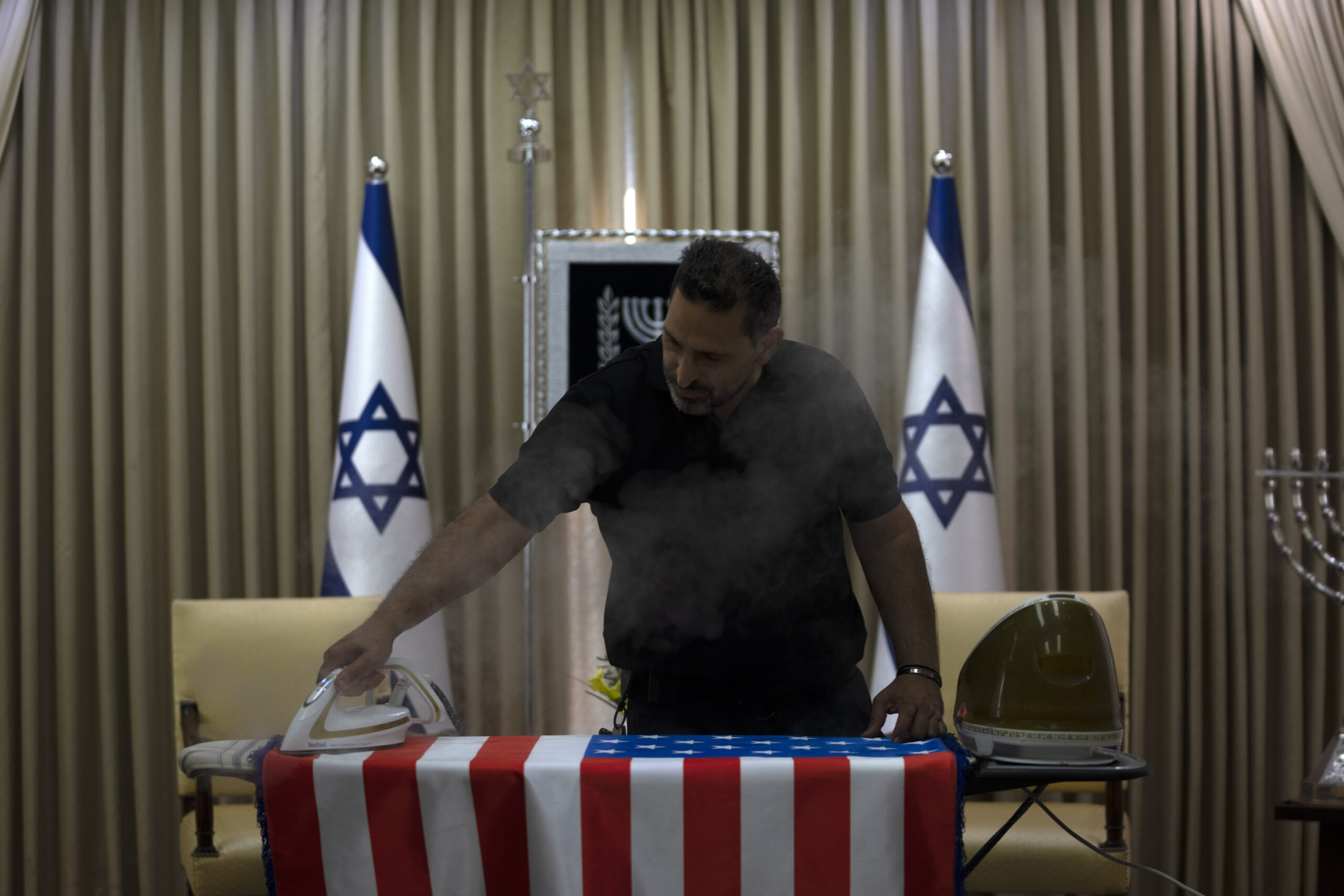 Biden will not be shaking hands in Israel due to COVID-19 surge