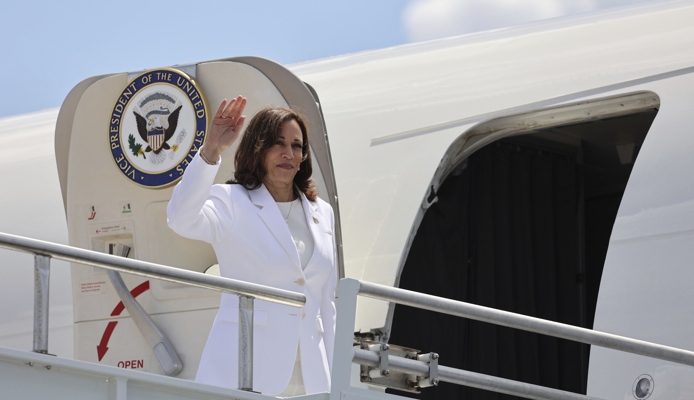 Kamala Harris hemorrhaging staff as two more aides leave VP’s office