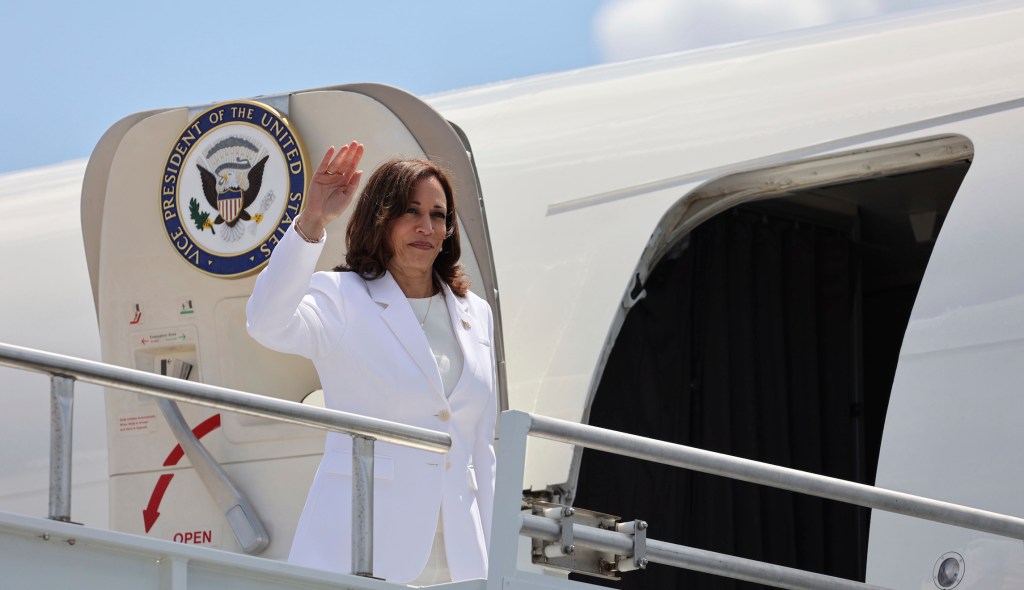 Kamala Harris hemorrhaging staff as two more aides leave VP’s office