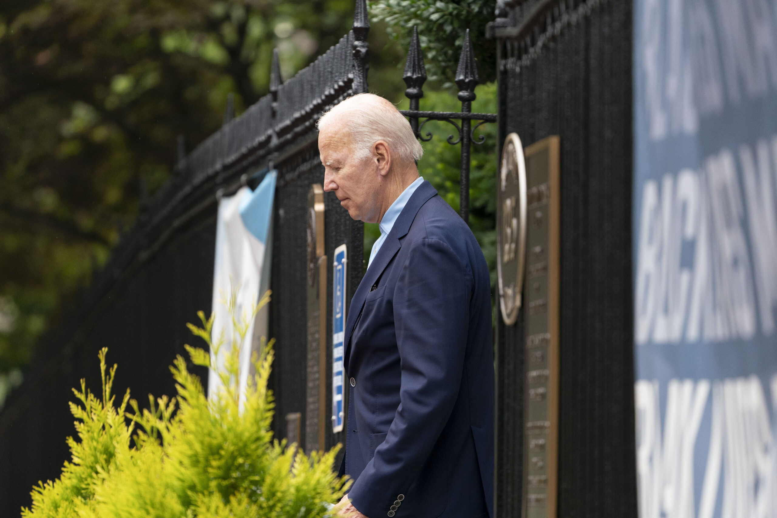 Biden’s stalled agenda creates hurdles for Democrats before midterm elections