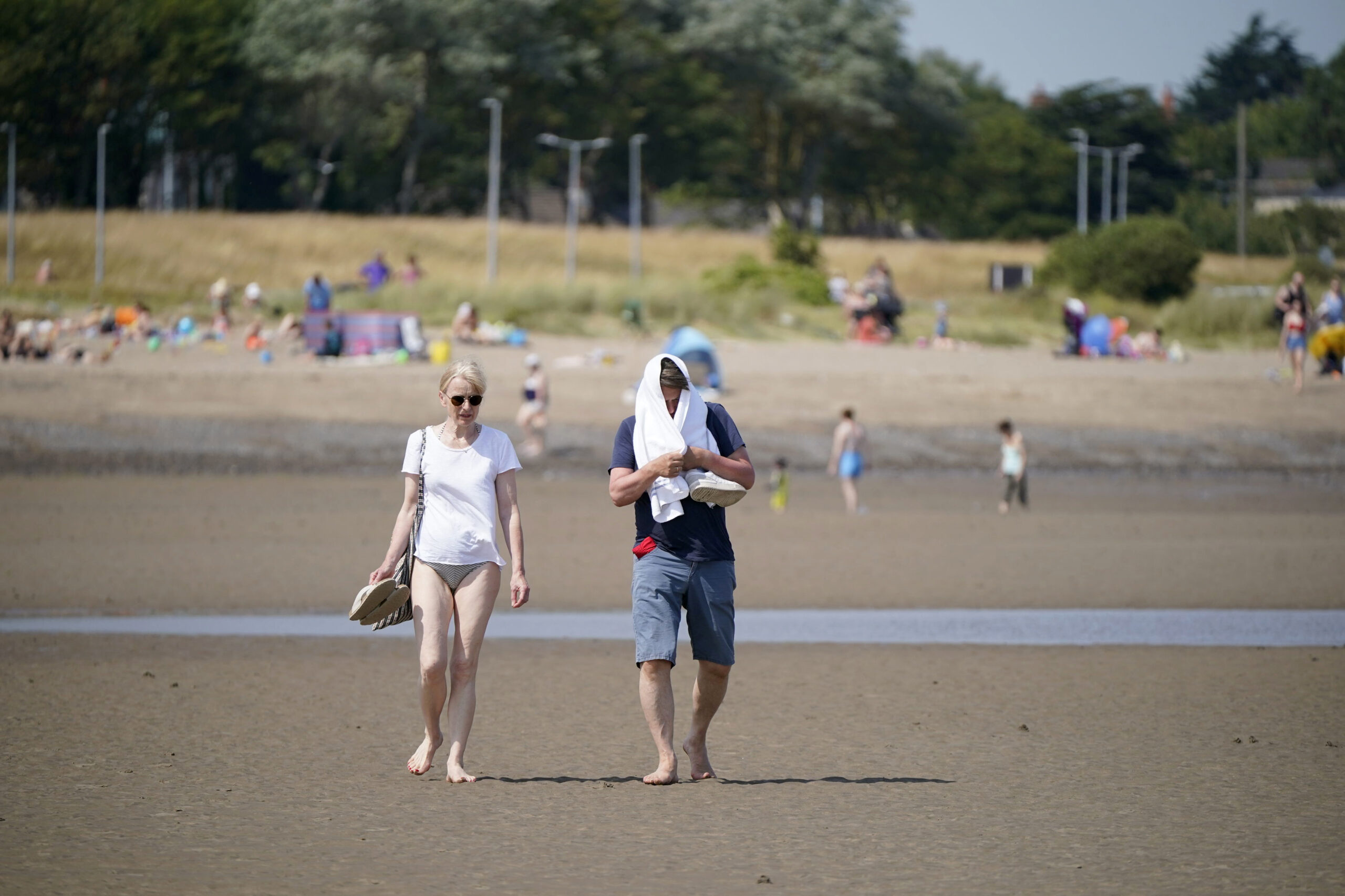 Record-breaking heat wave leaves more than 1,000 dead in Europe