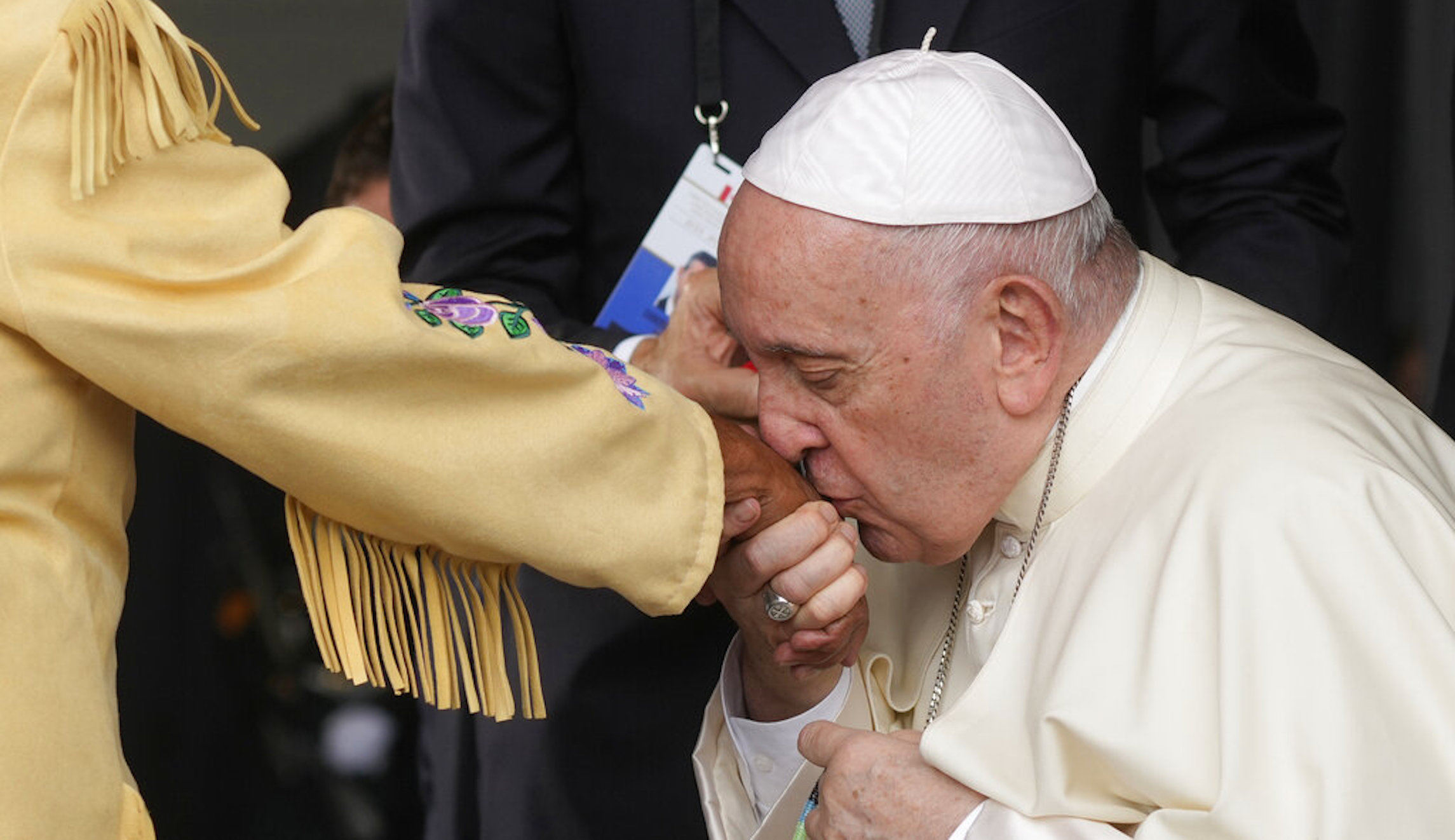 Pope lands in Canada, set for apologies to indigenous groups