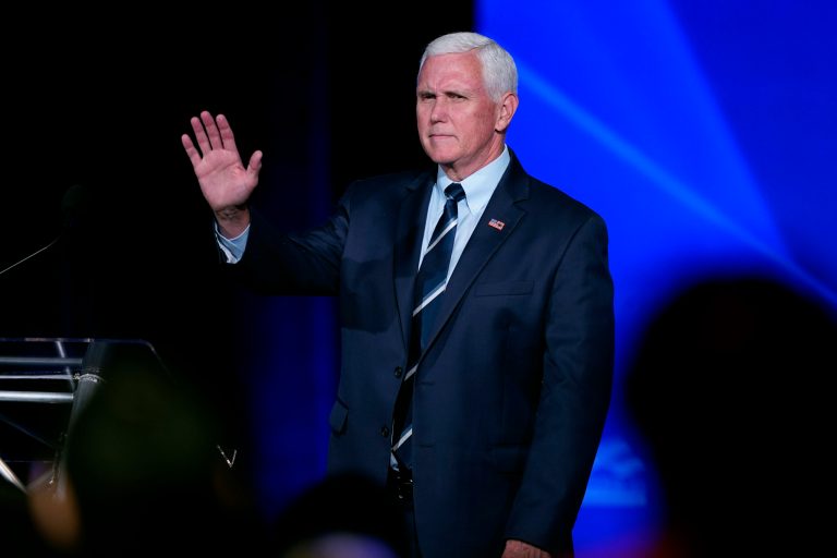 Mike Pence shares ‘deep concern’ over FBI Mar-a-Lago raid Mike Pence shares ‘deep concern’ over FBI Mar-a-Lago raid
