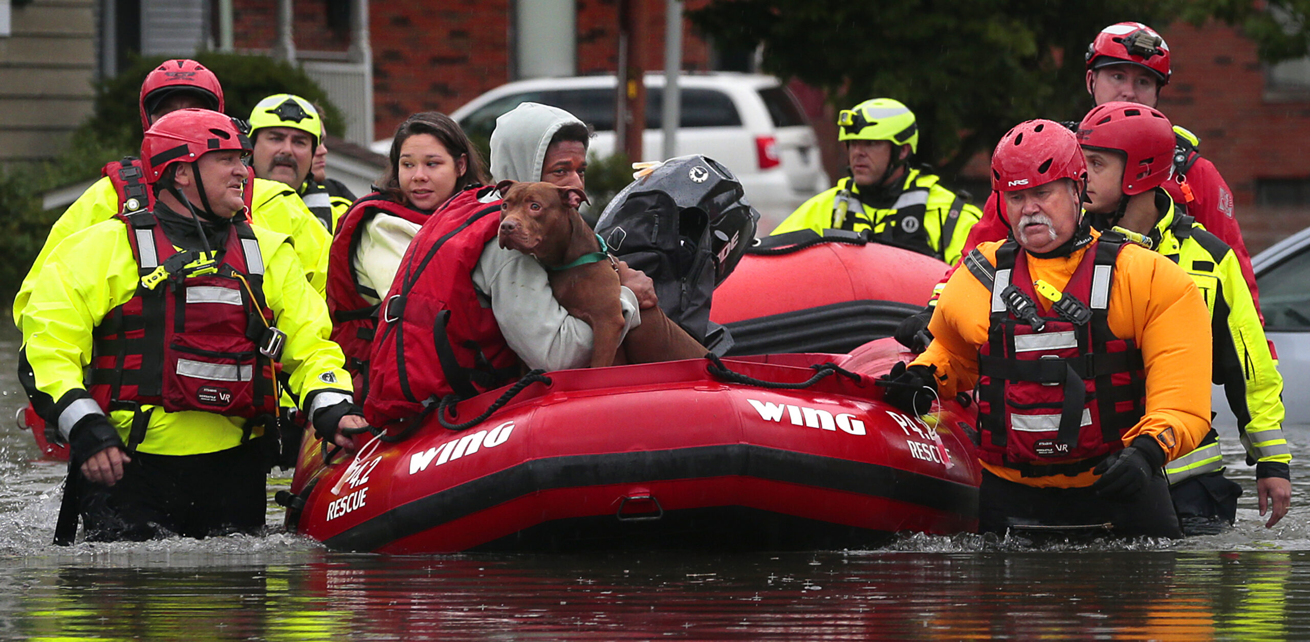 Flash flooding and emergency rescues in St. Louis after record rainfall