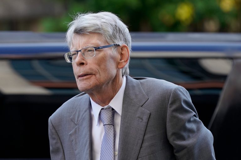 Penguin Random House and Simon & Schuster merger would kill competition, DOJ says in closing arguments