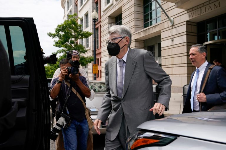 Stephen King testifies publishing merger would scare off competition