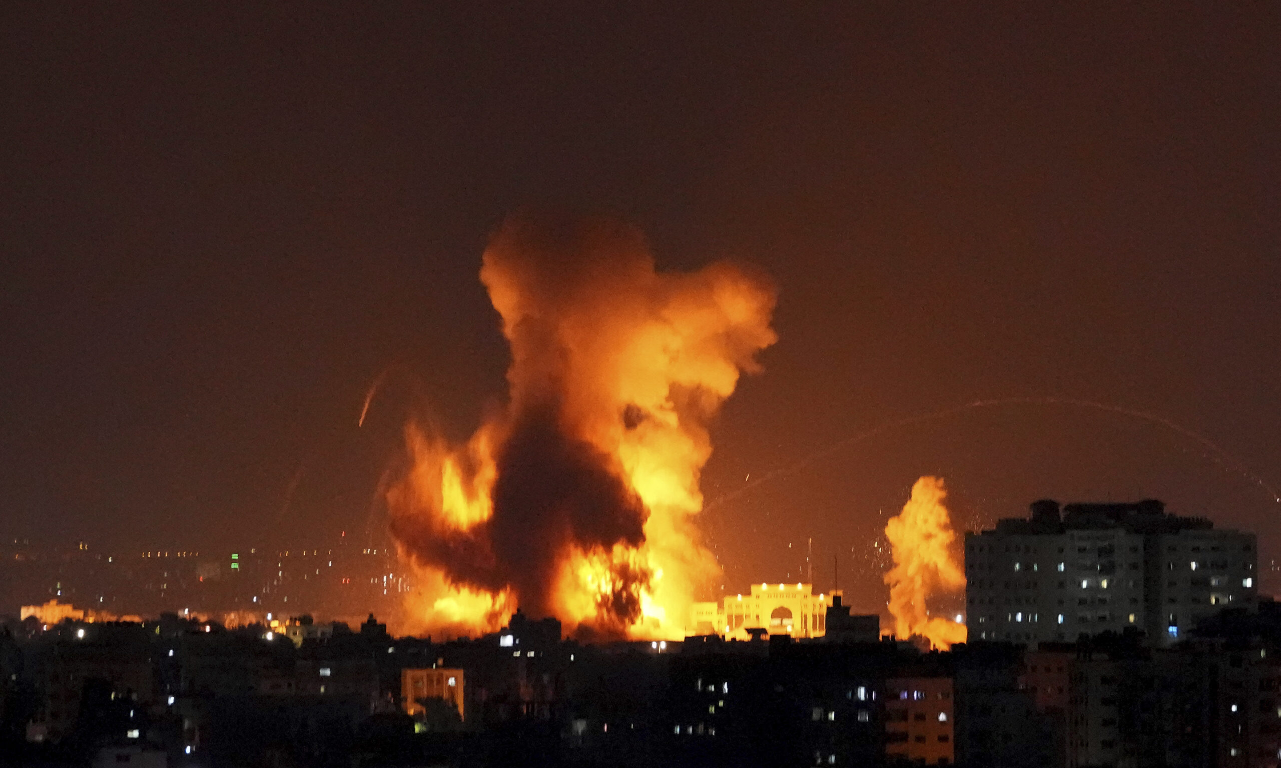 Jihadi leader among 10 killed in airstrikes and rocket attacks in Gaza