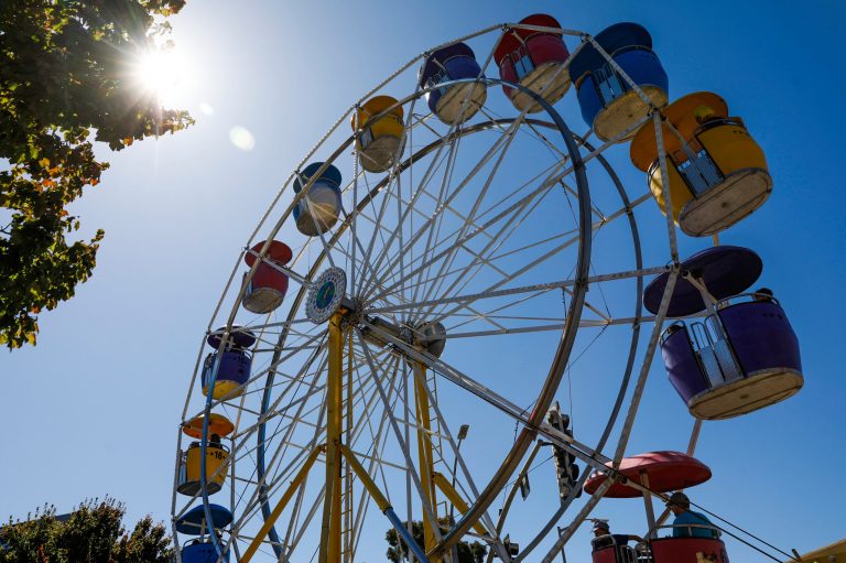145-foot high club: Couple arrested for having sex on Ferris wheel
