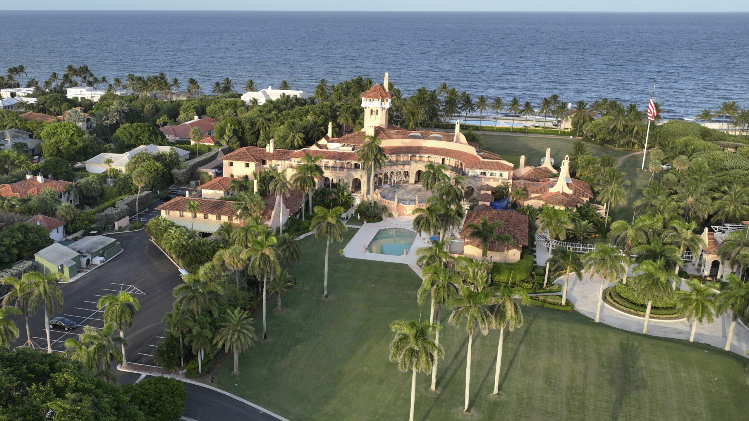 FBI found several classified documents in Trump Mar-a-Lago raid: Report