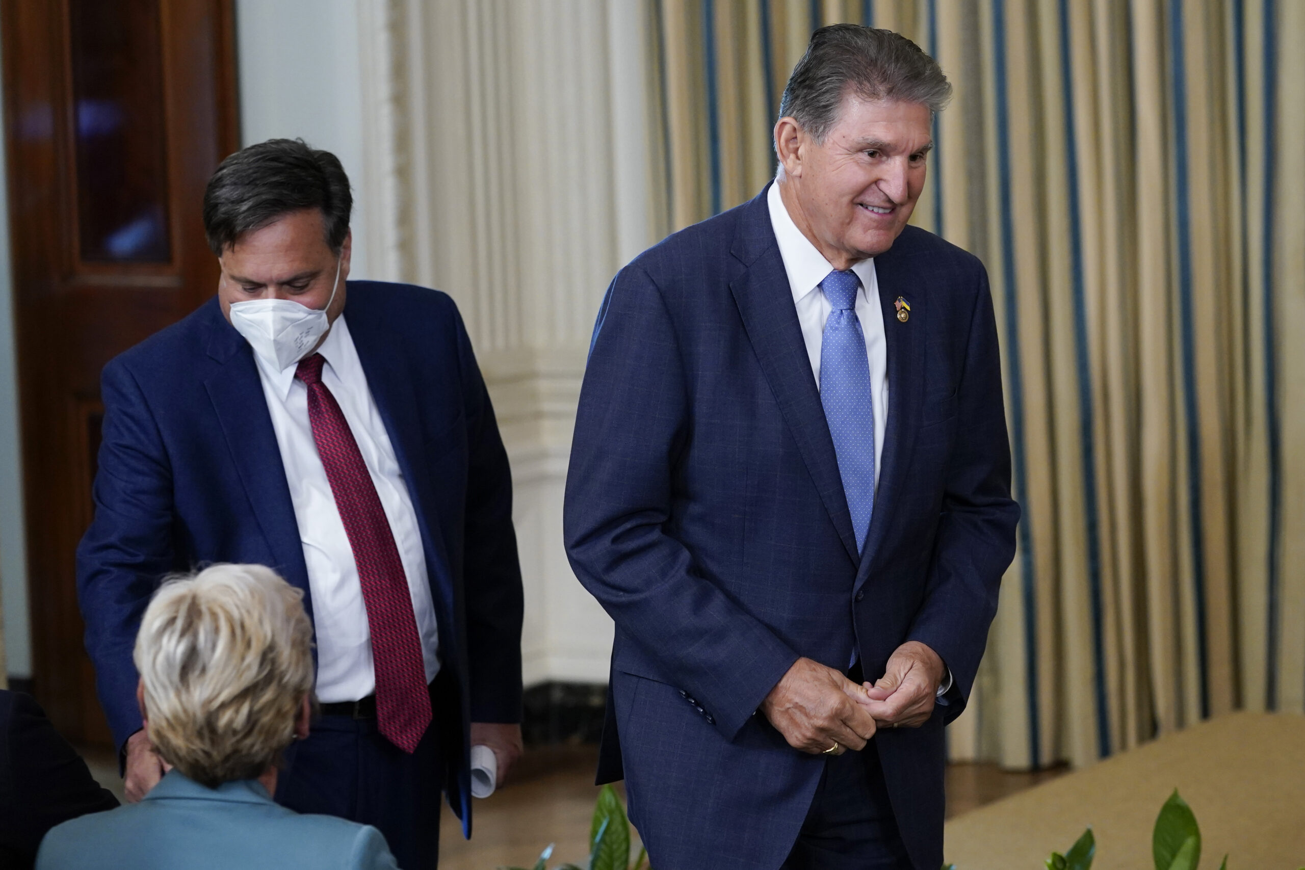 Ron Klain quietly courts disgruntled progressives on Manchin permitting deal: Report