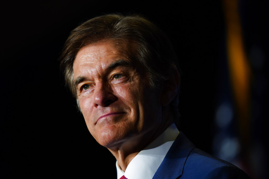 Dr. Oz provides medical aid to flight passenger: Report