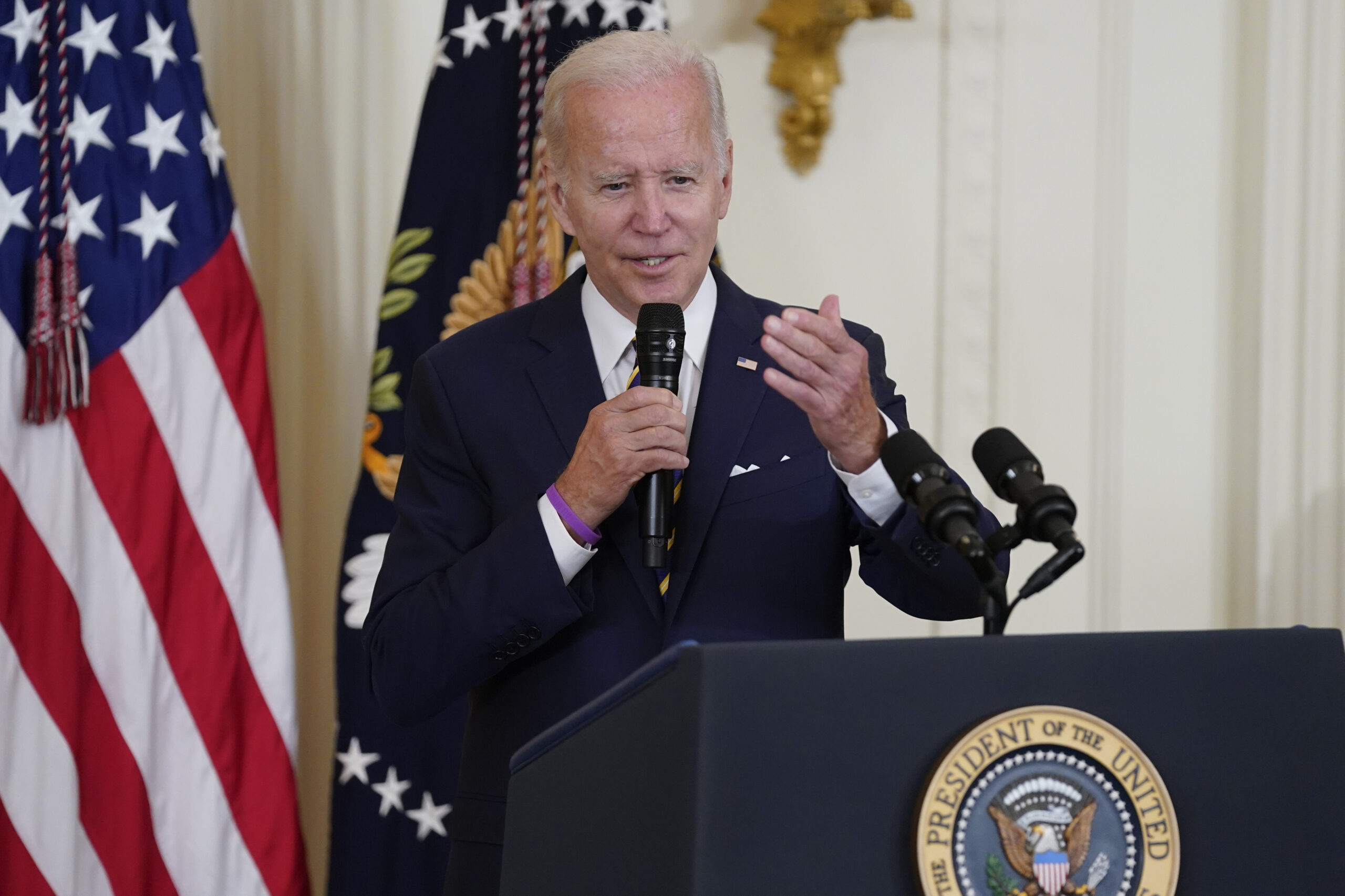 Biden wins and Roe reversal nearly wipe out GOP enthusiasm edge in midterms
