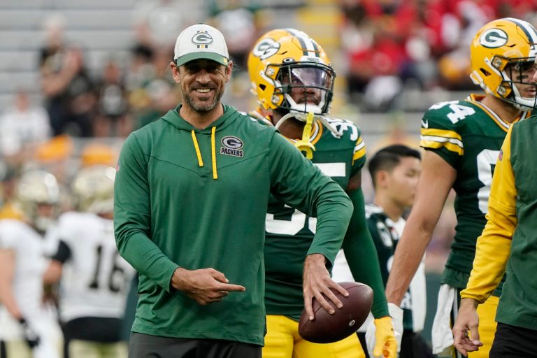 Aaron Rodgers slams leadership in native California: ‘State’s going to s***’