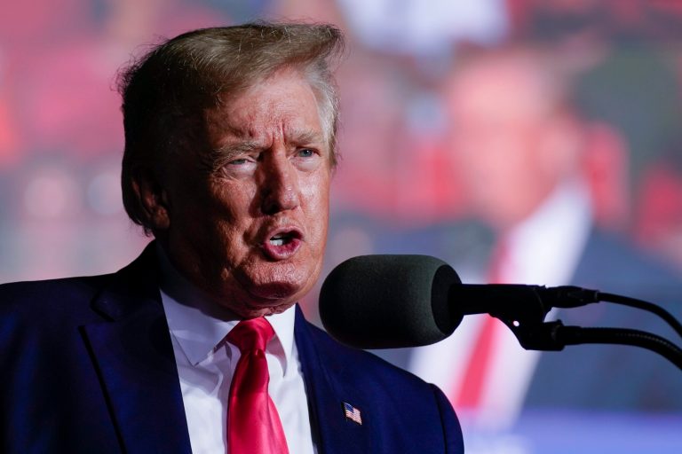Trump retained over 700 pages worth of classified records, National Archives says