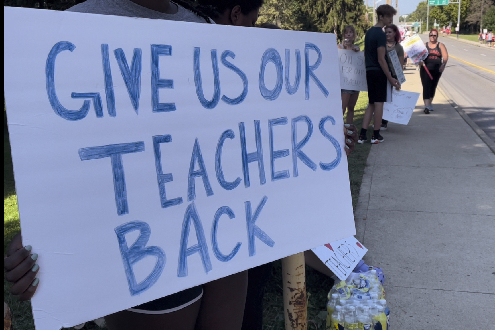 Columbus teachers union reaches agreement to end strike