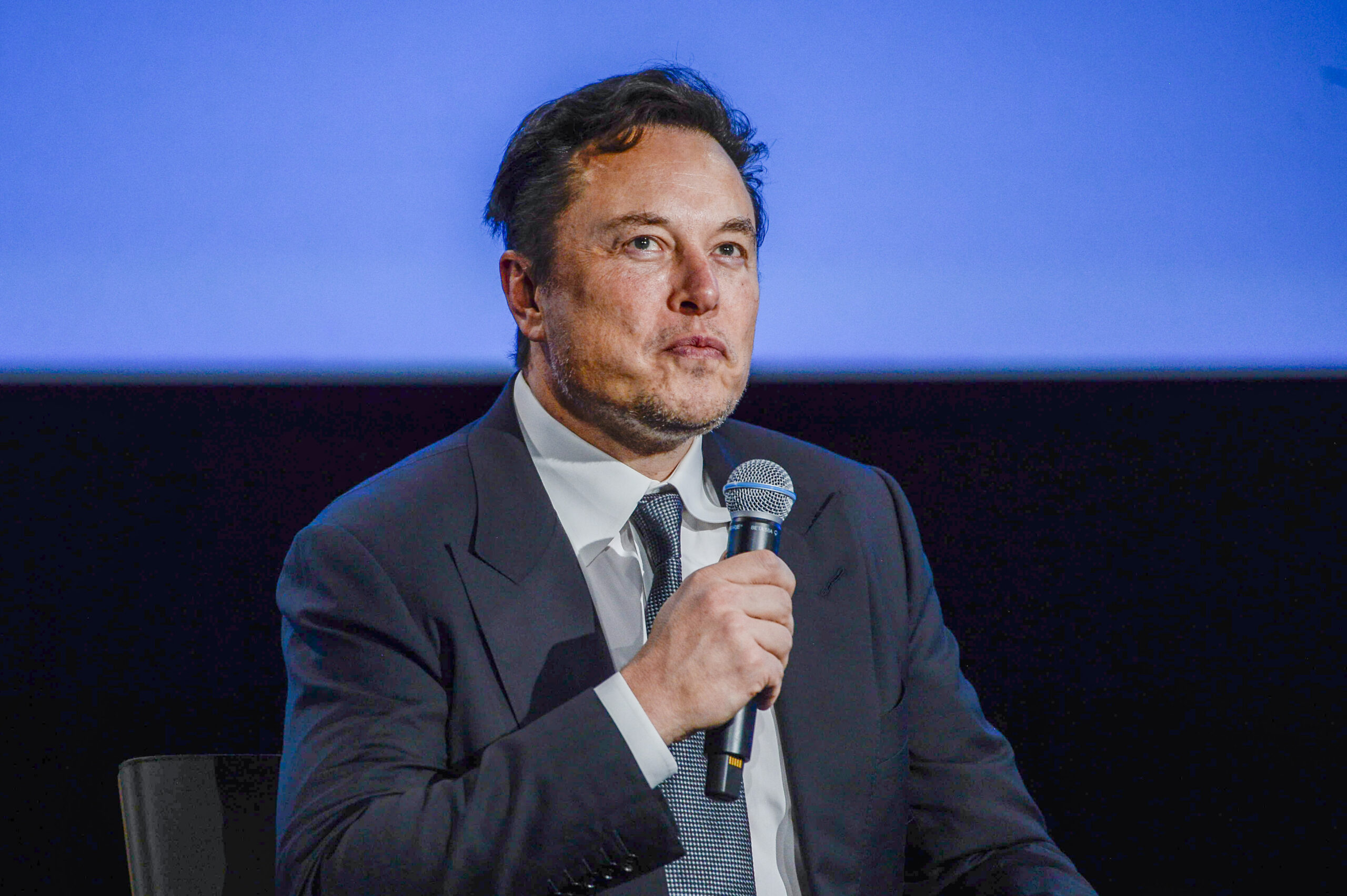 Musk delays deposition after making offer to acquire Twitter