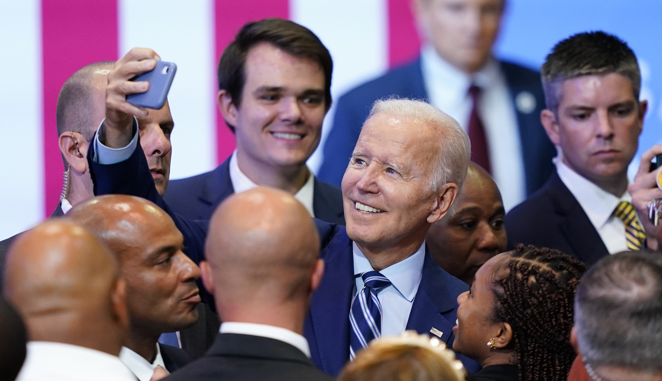 Biden takes lead in Democrats’ midterm messaging amid reelection uncertainty