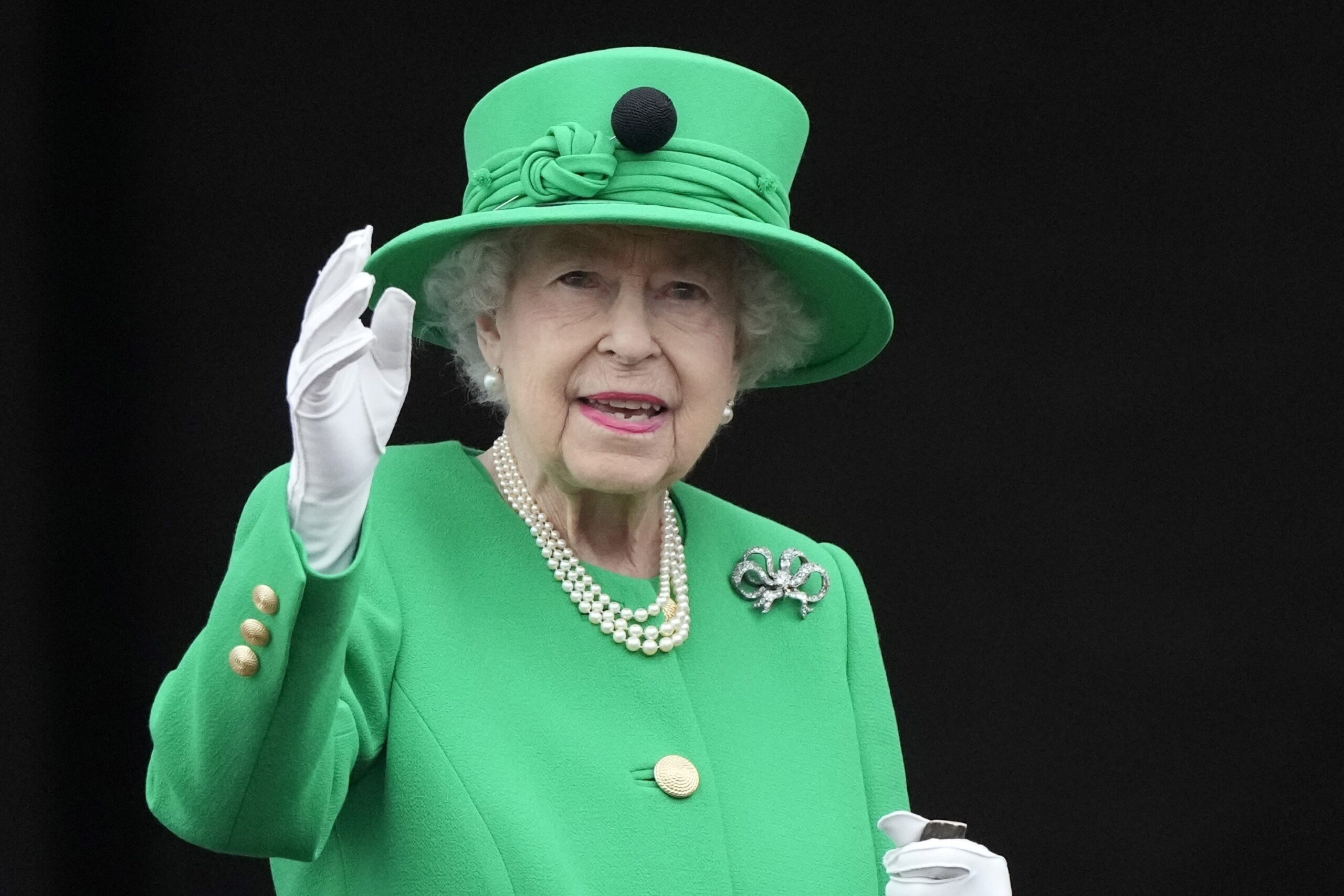 Queen Elizabeth II dead: World reacts to death of UK’s longest-reigning monarch