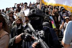 Taliban execute Tajiks during searches